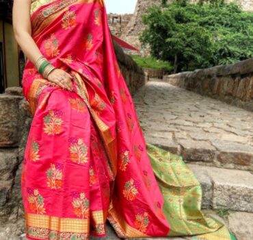 Pink Silk Saree with floral design - Feelzz.com