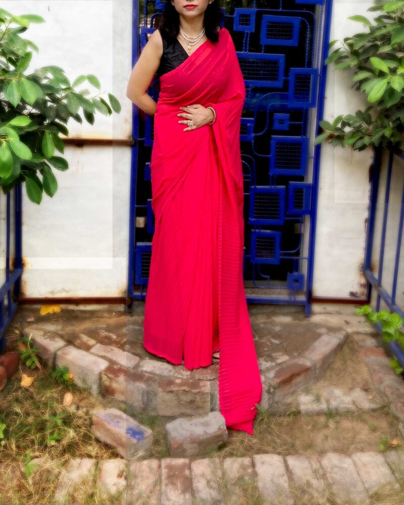 Pinkish red crushed georgette saree - Shop sarees at Feelzz.com